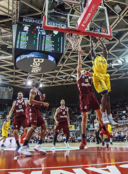 与此同时 与此同时